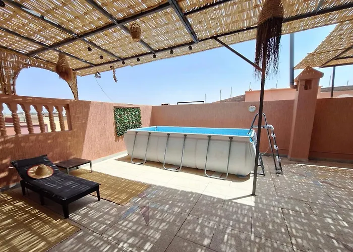 Near Airport - Pool- Terrace- Airco-Parking-Wifi